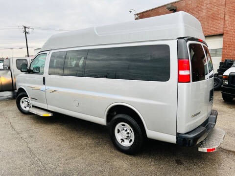 2017 Chevrolet Express LS 3500