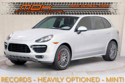 2014 Porsche Cayenne GTS