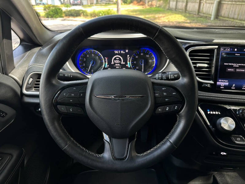 2021 Chrysler Pacifica Touring L