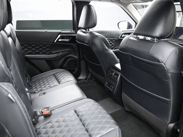 2023 Mitsubishi Outlander PHEV SEL