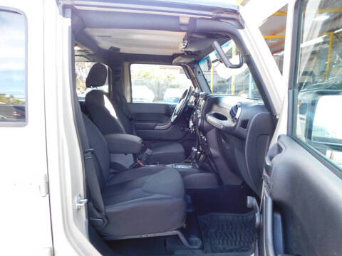 2017 Jeep Wrangler Unlimited Sport