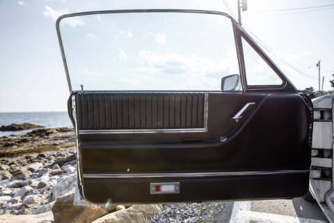 1966 Ford Thunderbird