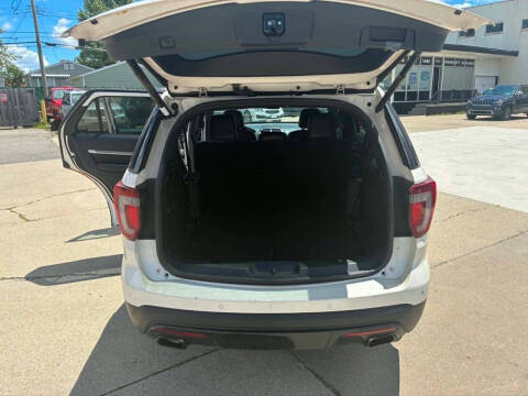 2017 Ford Explorer Sport