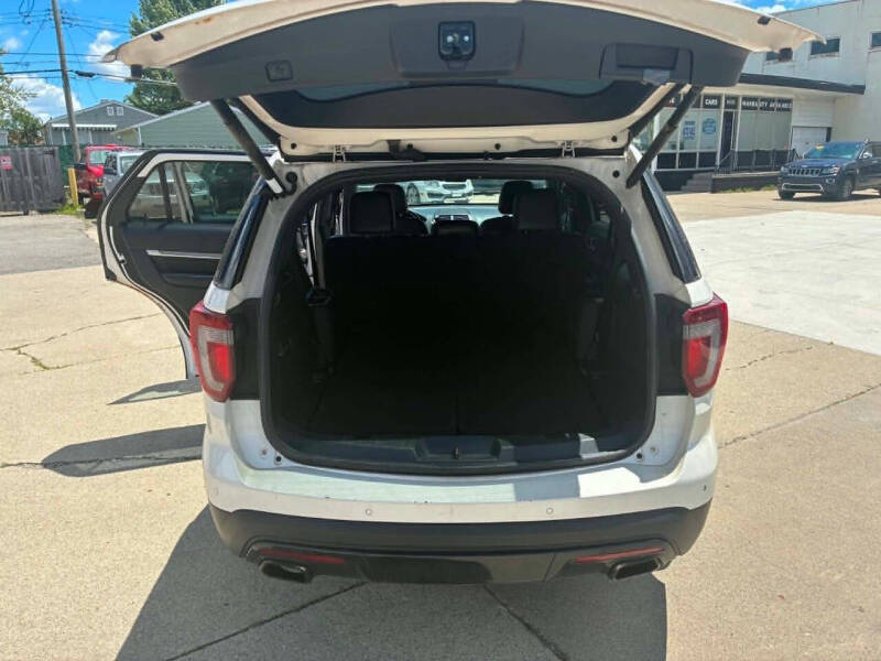 2017 Ford Explorer Sport