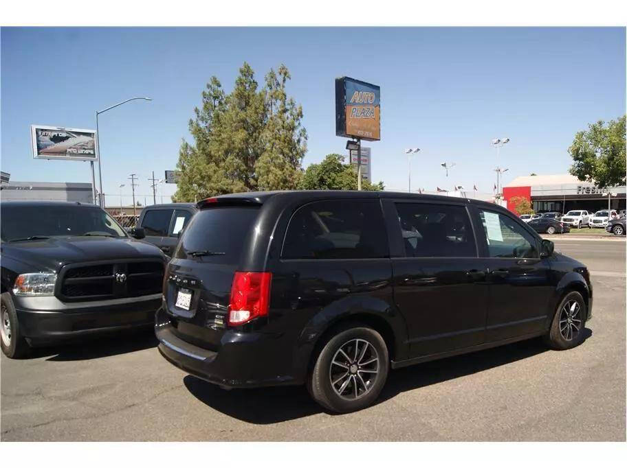 2019 Dodge Grand Caravan for sale at Auto Plaza in Fresno, CA