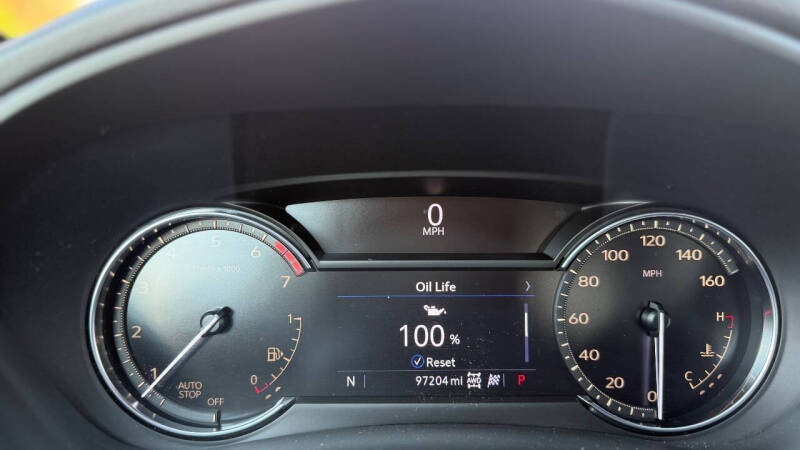 2021 Cadillac XT4 Premium Luxury