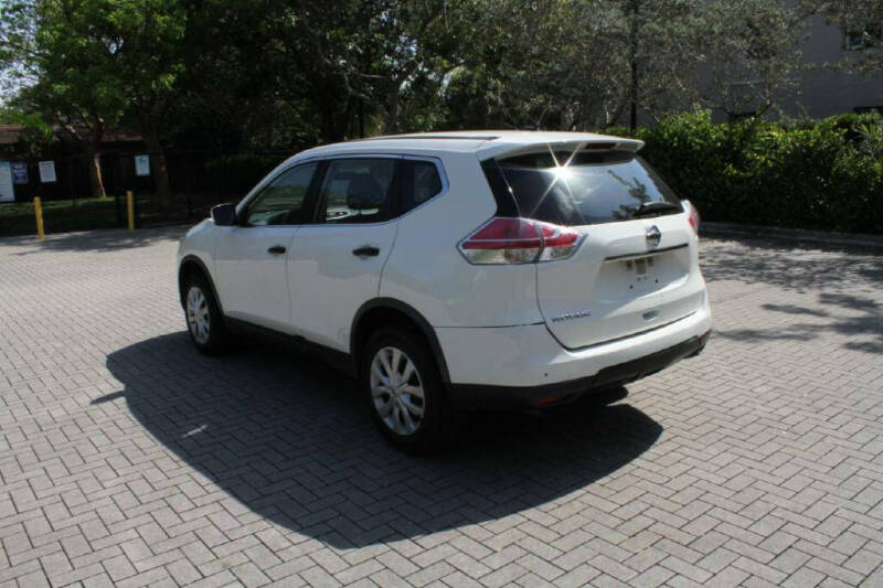2016 Nissan Rogue S