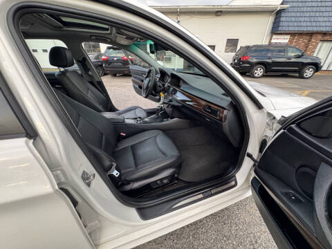 2011 BMW 3 Series 335i