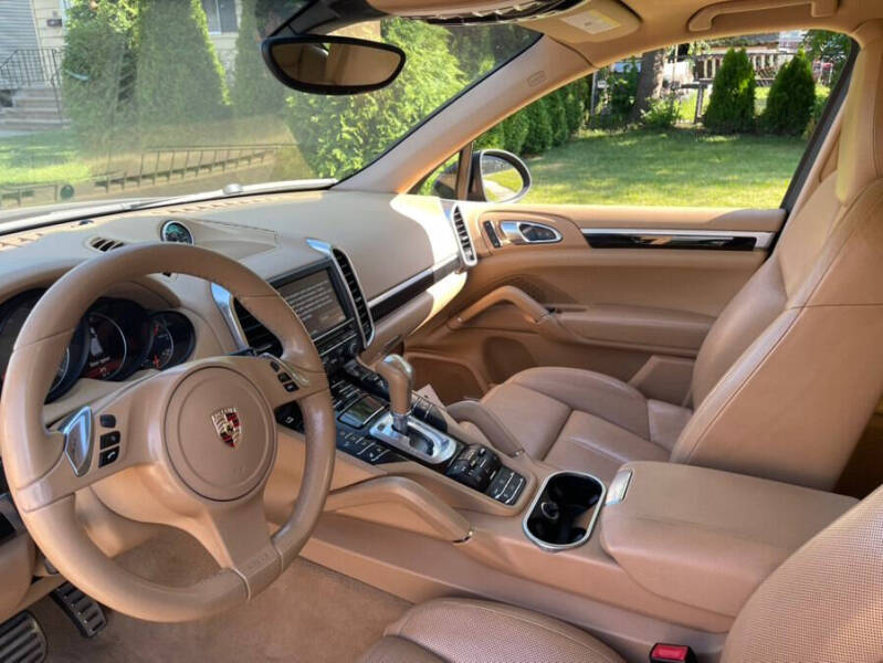 2011 Porsche Cayenne S