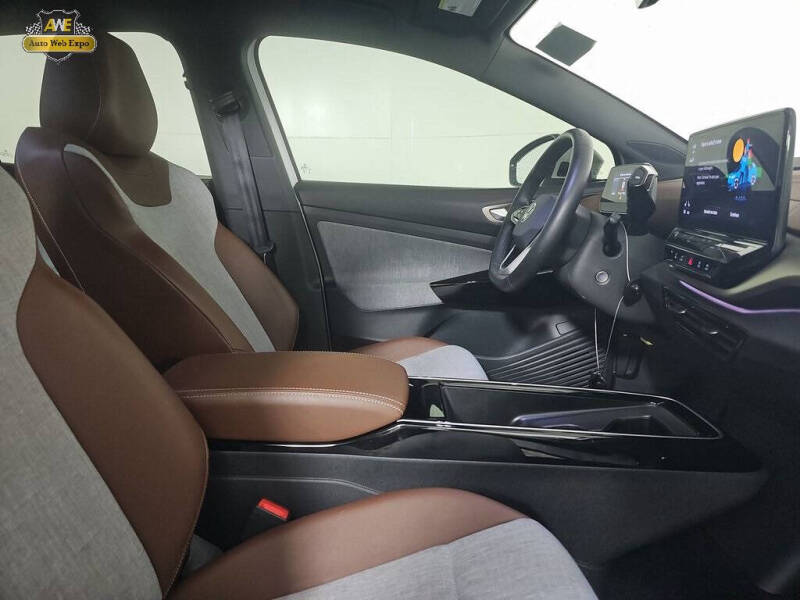 2023 Volkswagen ID.4 Pro