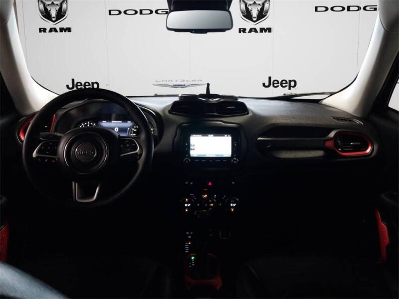 2017 Jeep Renegade Trailhawk