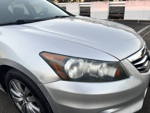 2012 Honda Accord EX-L V6 w/Navi