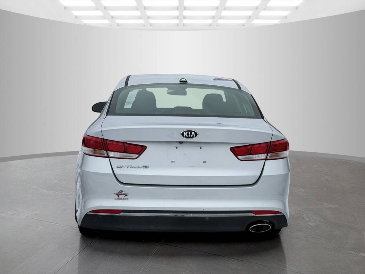 2016 Kia Optima for sale at Used Cars Toledo in Oregon, OH