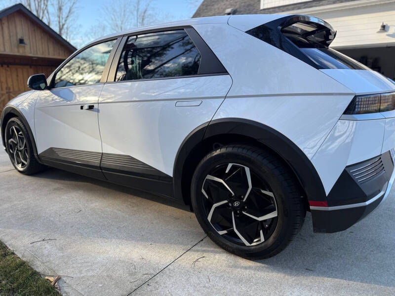 2024 Hyundai Ioniq 5 SE