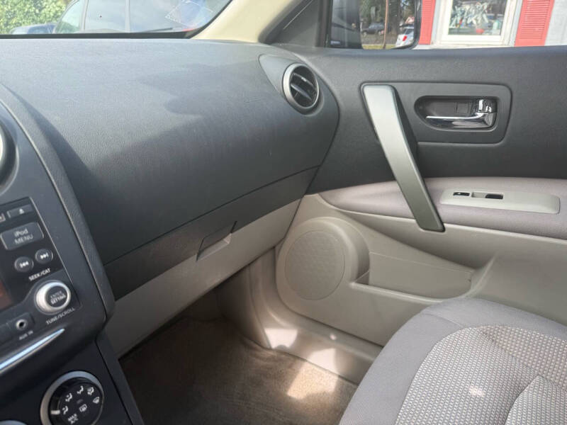 2011 Nissan Rogue SV