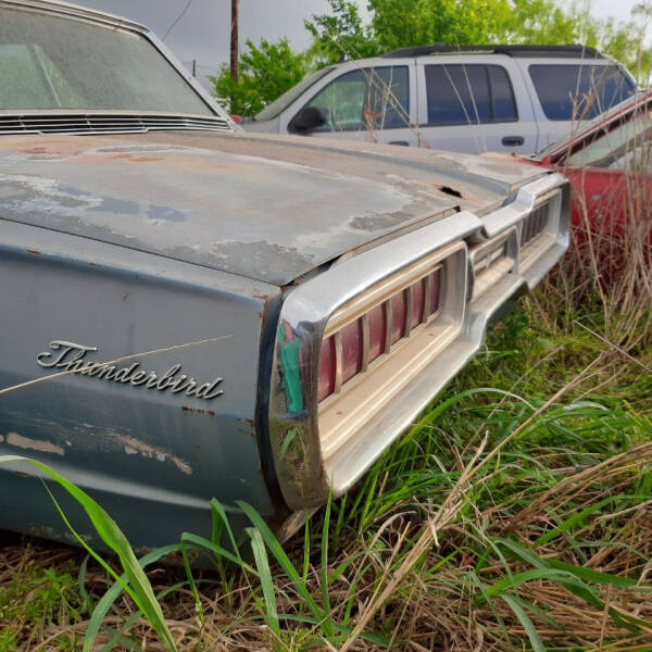 1965 Ford Thunderbird