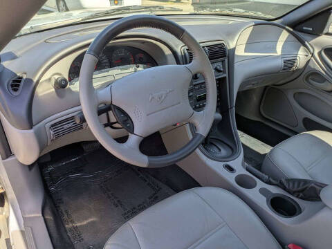 2003 Ford Mustang
