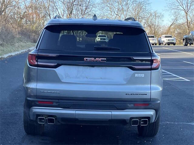 2024 GMC Acadia Elevation