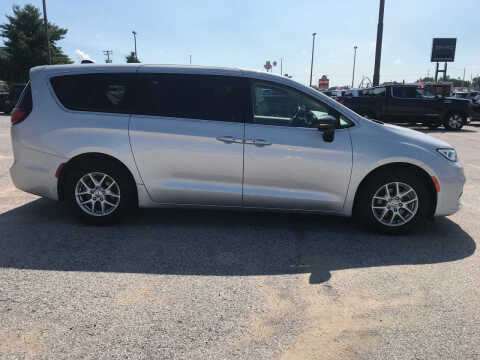 2024 Chrysler Pacifica Touring L