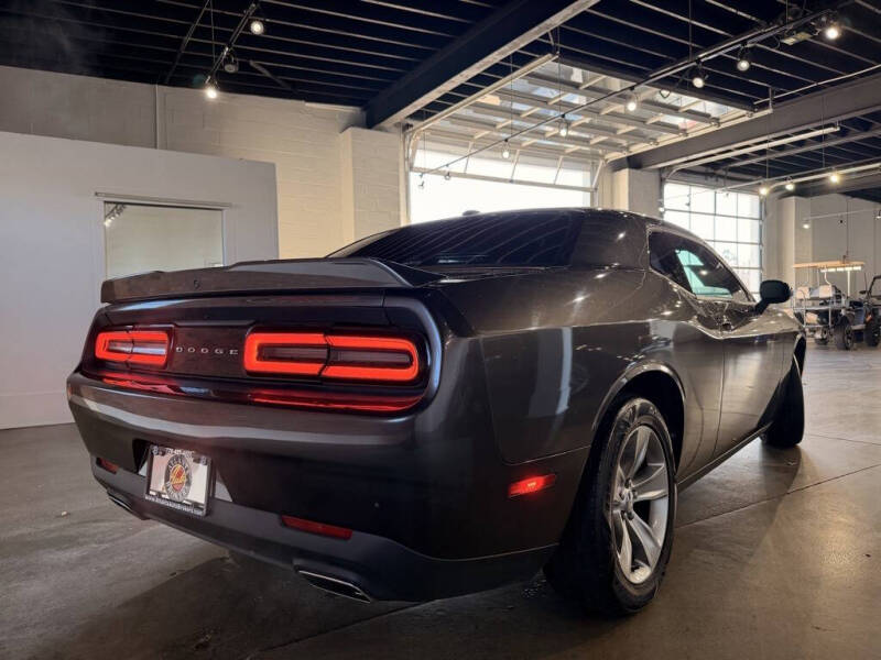 2018 Dodge Challenger SXT