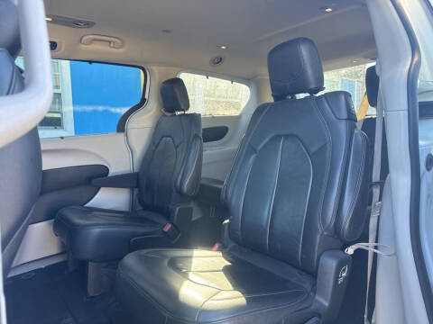 2018 Chrysler Pacifica Touring L