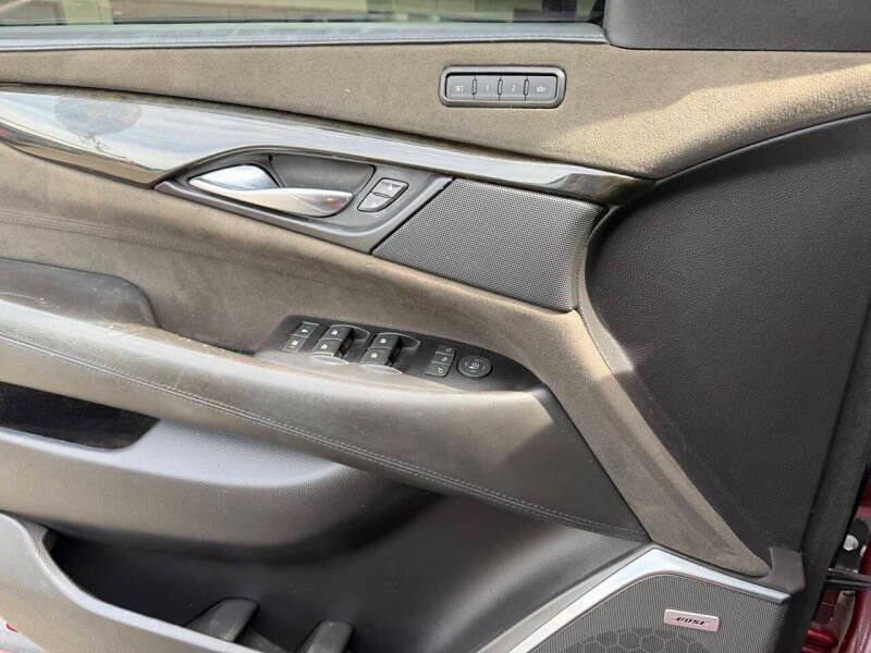 2019 Cadillac Escalade Platinum