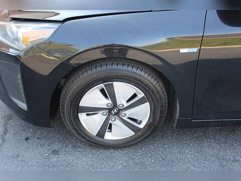 2017 Hyundai Ioniq Hybrid Blue