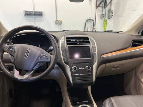 2017 Lincoln MKC Select