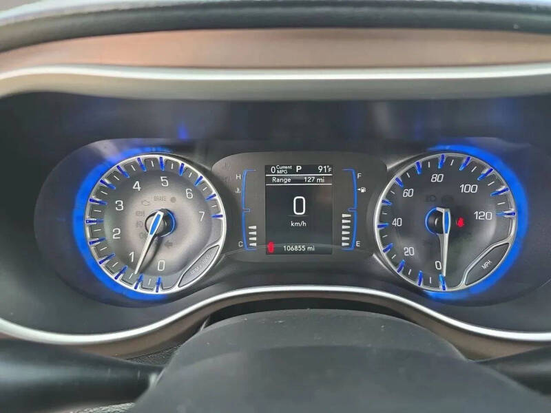 2020 Chrysler Voyager LXi