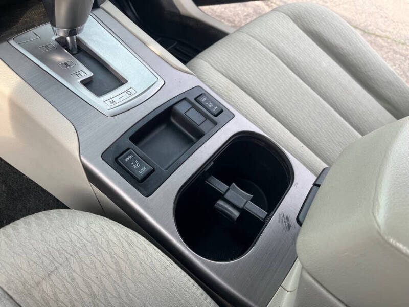 2012 Subaru Outback 2.5i Premium