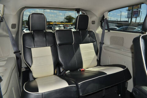 2015 Dodge Grand Caravan SXT Plus