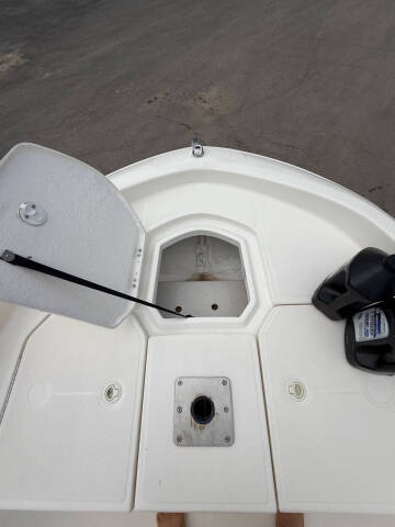 2016 Bayliner 18 Element