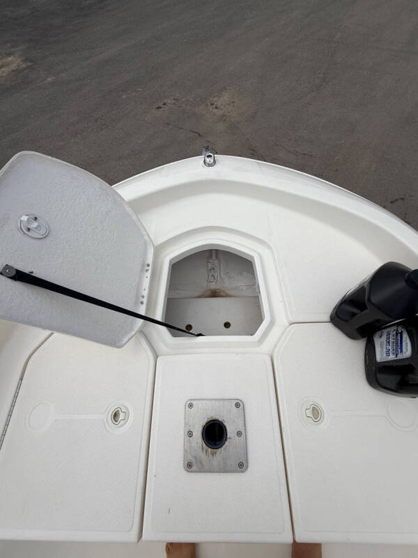 2016 Bayliner 18 Element