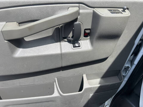 2017 Chevrolet Express 2500
