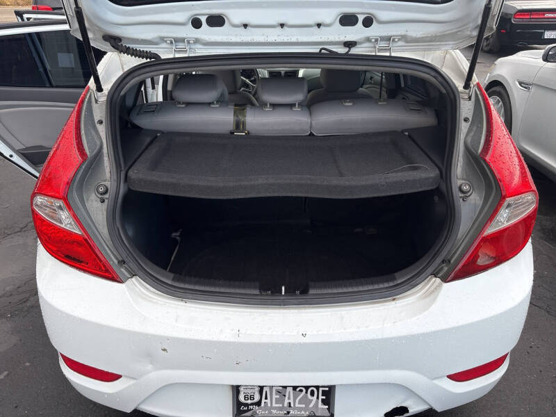 2017 Hyundai Accent SE