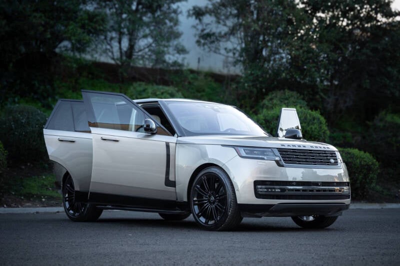 2023 Land Rover Range Rover SE photo 105