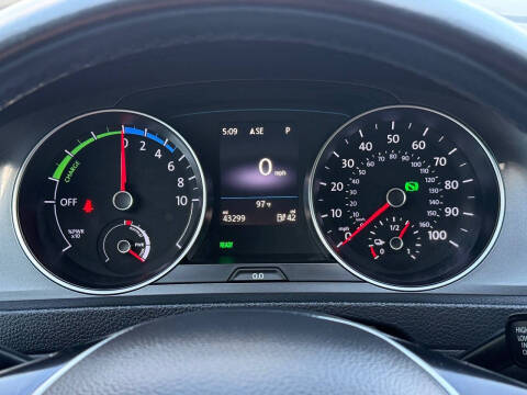 2016 Volkswagen e-Golf SEL Premium