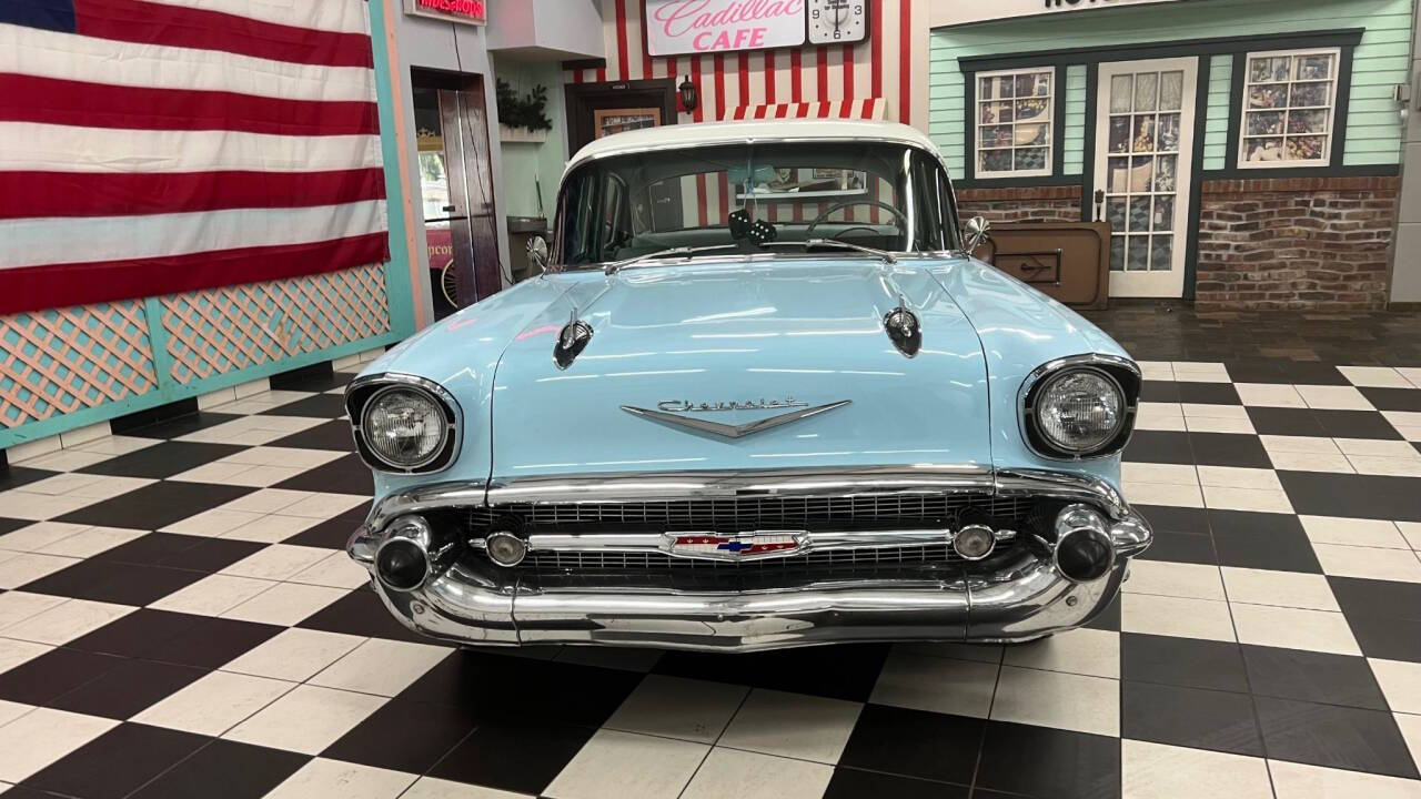 1957 Chevrolet Bel Air 3