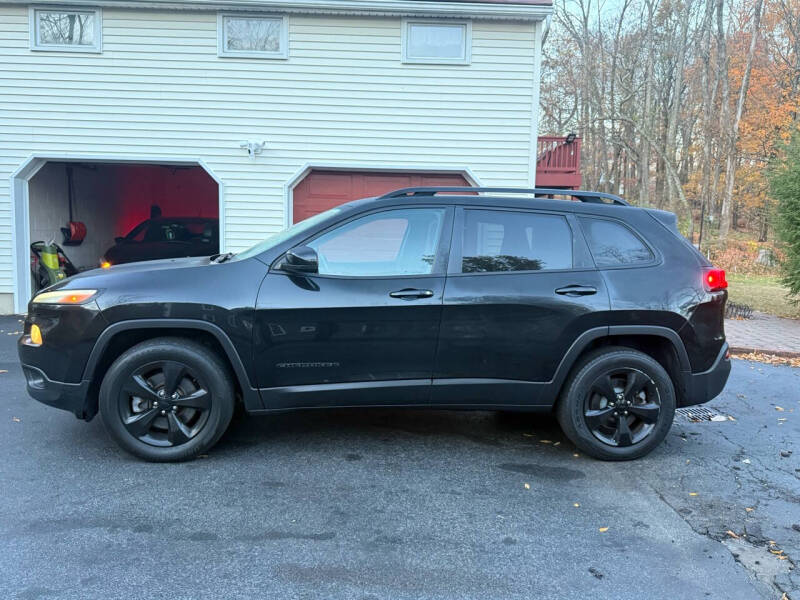 2016 Jeep Cherokee High Altitude photo 5