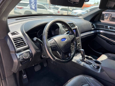 2017 Ford Explorer Sport