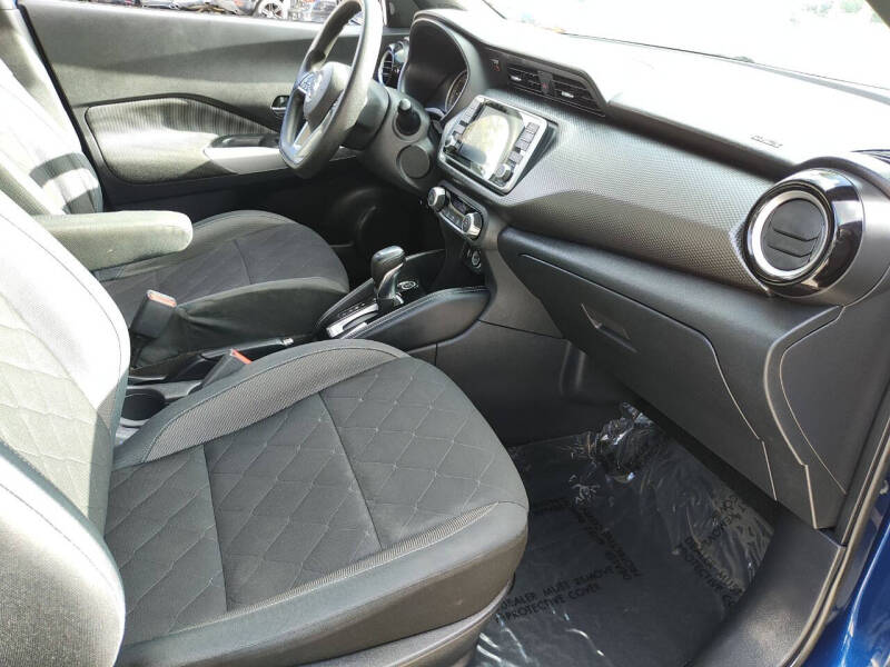 2020 Nissan Kicks SV