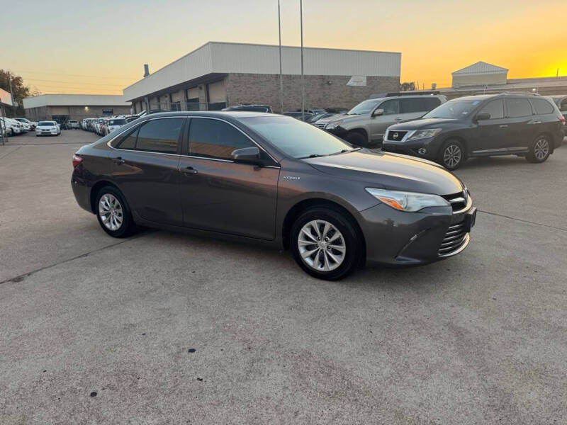 2017 Toyota Camry Hybrid
