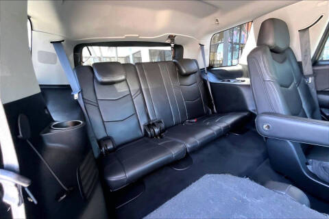 2018 Cadillac Escalade Luxury