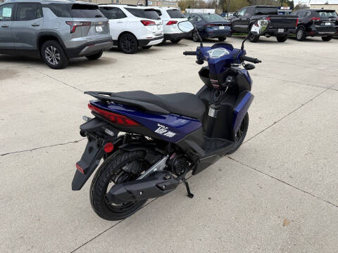 2025 Wolf V12 200i