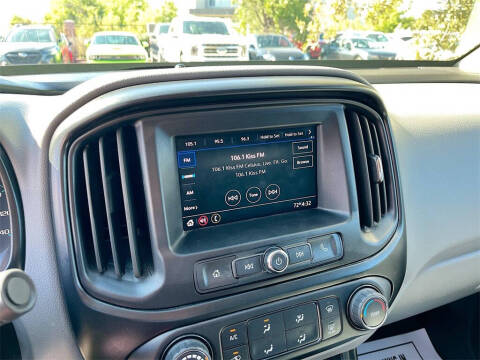 2022 GMC Canyon Elevation Standard