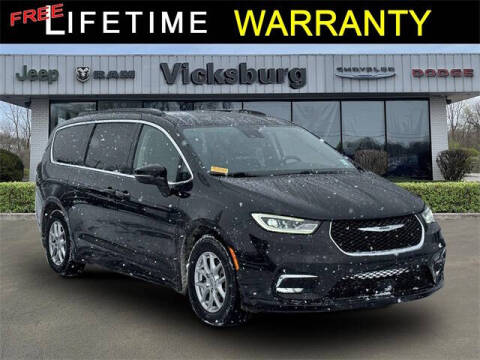 2022 Chrysler Pacifica for sale at Vicksburg Chrysler Dodge Jeep Ram in Vicksburg MI