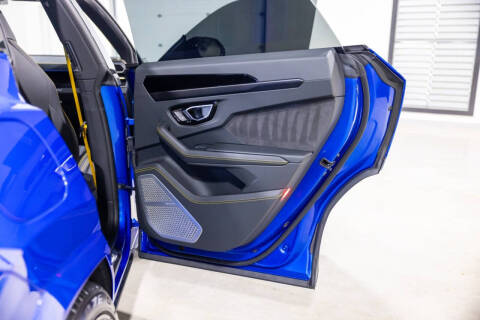 2022 Lamborghini Urus