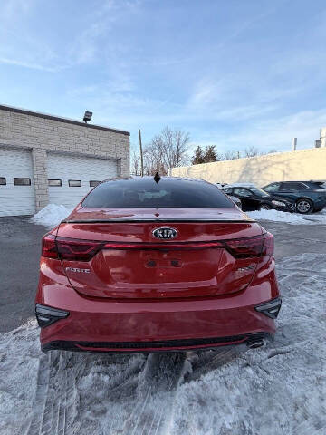 2021 Kia Forte GT Line
