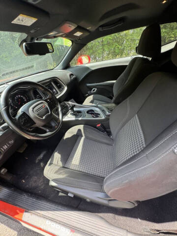 2021 Dodge Challenger SXT