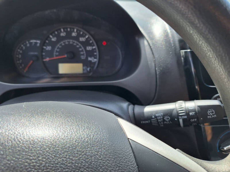 2017 Mitsubishi Mirage ES